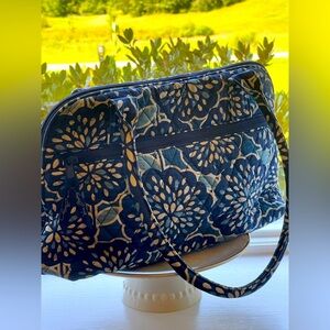 Vera Bradley blue and white purse, large size!!